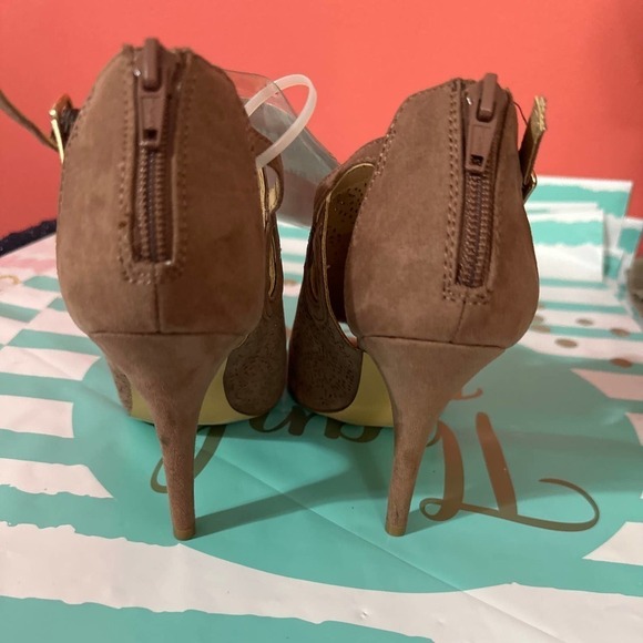Lc Lauren Conrad heels - Picture 4 of 5